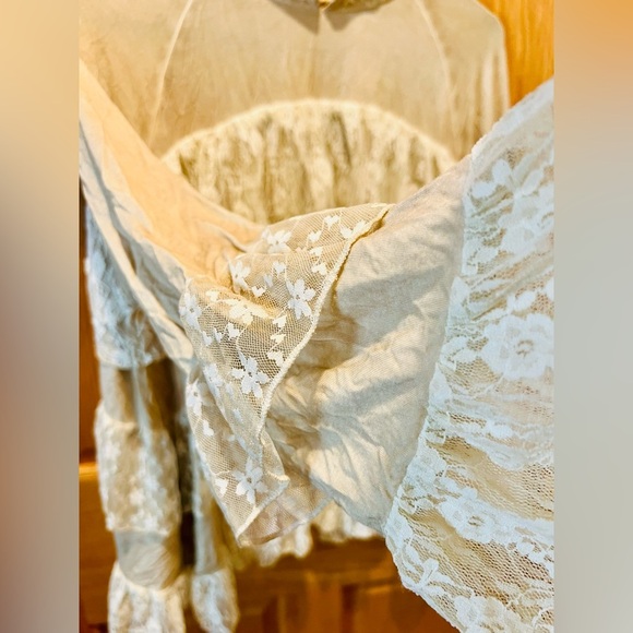 POL Cream Ruffled Tiered Blouse with Mandarin Collar - Picture 14 of 16